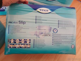 TENA Slip Maxi M (pro seniory, inkontinence) - 3