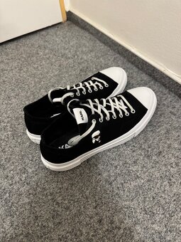 Karl Lagerfeld vel 43 - 3
