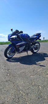 Yamaha YZF-r1 big bang - 3