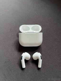 Apple Airpods 3 - A2564 - 3