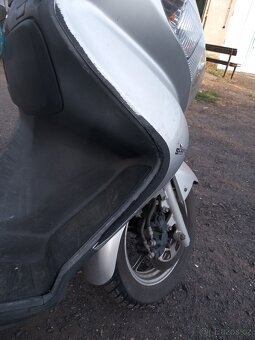 Suzuki burgman 125 - 3