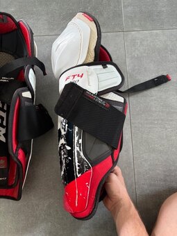 Prodám chrániče holení CCM JetSpeed FT4 PRO SR 15" - 3