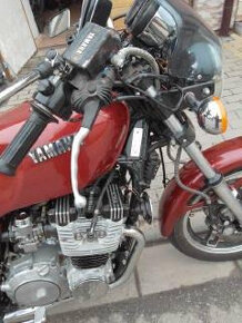 Yamaha XJ 550 - 3