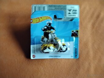 Hot Wheels 6 - 3