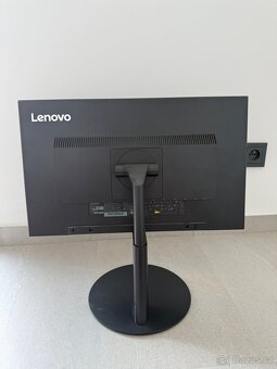 Lenovo ThinkVision 4K 23” - 3