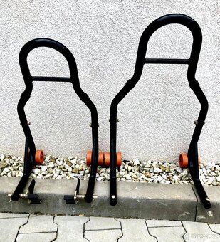 Prodej skoro nové sady stojanů na motocykl. - 3