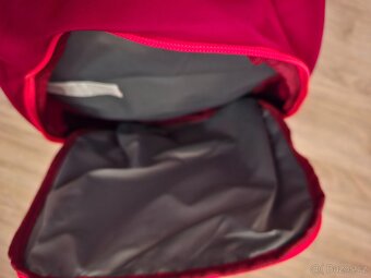 Prodám nový batoh Decathlon 20l - 3