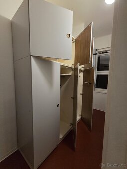 Starší velké skříně - Prodám - 3