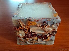 RUČNĚ VYROBENÁ VONNÁ DEKORATIVNÍ SVÍČKA - 3