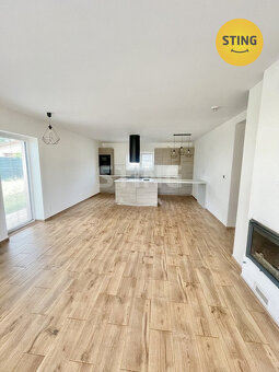 Pronájem rodinného domu 4+kk s garáži , ul.U Plesenk, 133399 - 3
