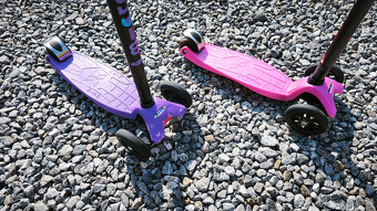 Koloběžka Micro Maxi - naklápění, tři kolečka, dvě barvy - 3