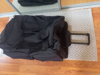 Prodám cestovní tašku na kolečkách - 3