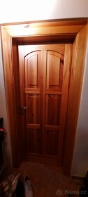 Masivní dveře borovice různé - 3