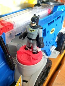 RC model Batman se šipkami - 3