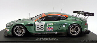 1:18 Aston Martin DBR9 Sebring Lemans 2005 Autoart - 3