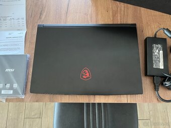 NEVYUŽITÝ HERNÍ MSI i5 11400H-15.6"-RAM 16GB-SSD 512GB-GTX - 3