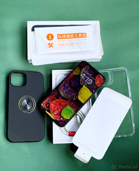 K PRODEJI: JAK NOVÝ Apple Iphone 13 256GB Midnight - 3