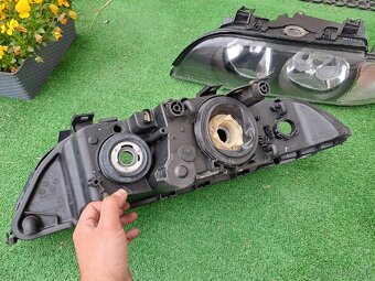 BMW e39 přední halogen světla - 3