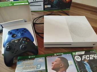 X box one S - 3