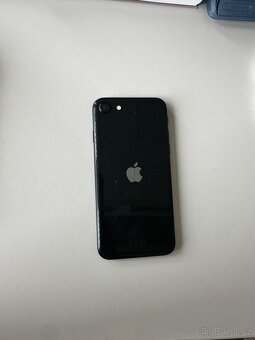iPhone SE (2. generace) - 3