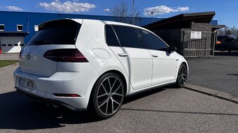 Volkswagen Golf R 2.0TSI 4MOTION 228KW - 3