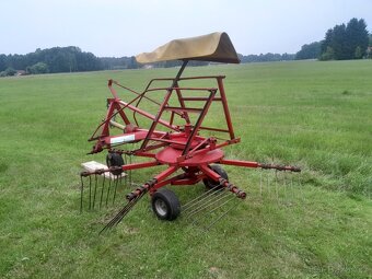 prodám nesený shrnovač sena Pottinger 321 U - 3