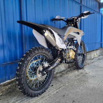 Enduro ASIX XB-83 250cc 21/18 - 3
