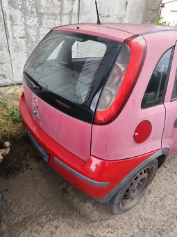 Opel Corsa C na díly - 3