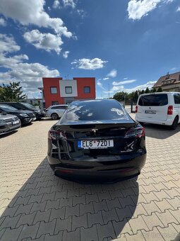 Tesla Model Y Long Range, (Na splátky a za hotovost) - 3