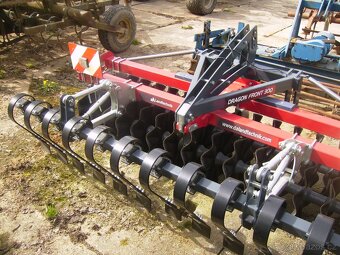 Diskový podmítač DRAGON Front se smykem 3 m . - 3