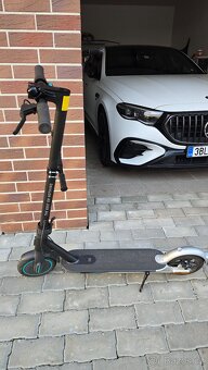 Mi Electric Scooter Pro 2 Mercedes Amg Petronas F1 Team Edit - 3
