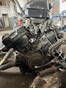 Honda VFR 750 motor, díly - 3