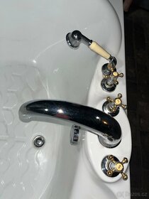 Akrylátová vana - 3