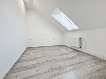 Pronájem útulného bytu 1+kk s klimatizací - centrum města - 3