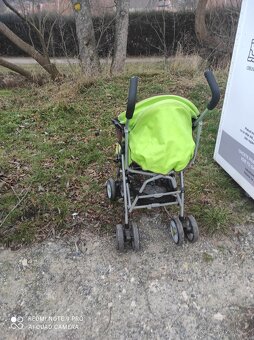 Daruji kočárek. Za odvoz - 3