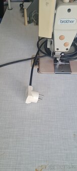 Průmyslový šicí stroj - 3