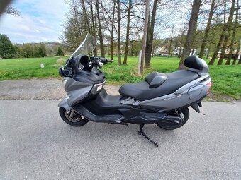 Prodám Suzuki Burgman 650 Executive
- 3