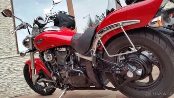 Suzuki Intruder M800 - 3
