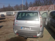 Peugeot 807, Citroën C8, Fiat Ulysse,Lancia Phedra - 3
