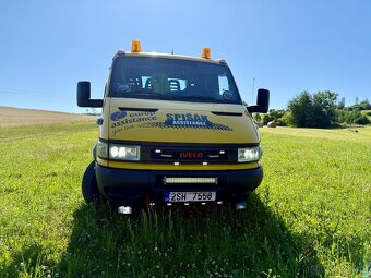 Odtahový speciál Iveco Daily - 3