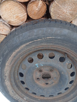 Prodám letní pneu Dunlop 225/60/R16 102H 1 kus - 3