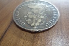 8 reales - 3