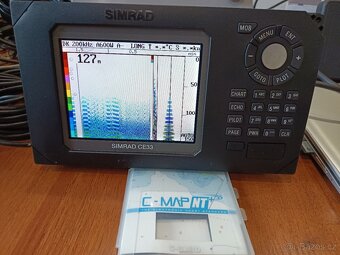 Simrad CE33 mapový plotter + fishfinder - 3