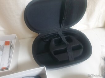 Pico 4 s prislusenstvom a hramy. - 3