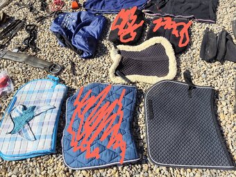 Věci na koně a pony - 3