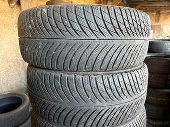 Zimní pneu 235/45/18 - 3