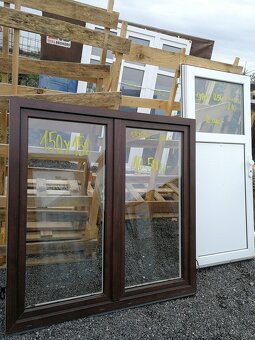 Okno dekor ořech - 3