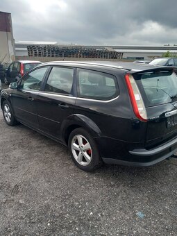 Ford focus MK 2 TITÁNIUM - 3