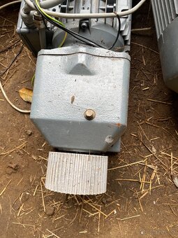 El motor s převodovku - 3