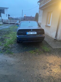 BMW E36 coupe 1.8is - 3